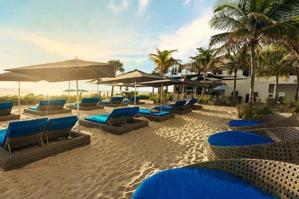 Apartment Ocean Views - Pool & Gym - Pet Friendly - Close To *