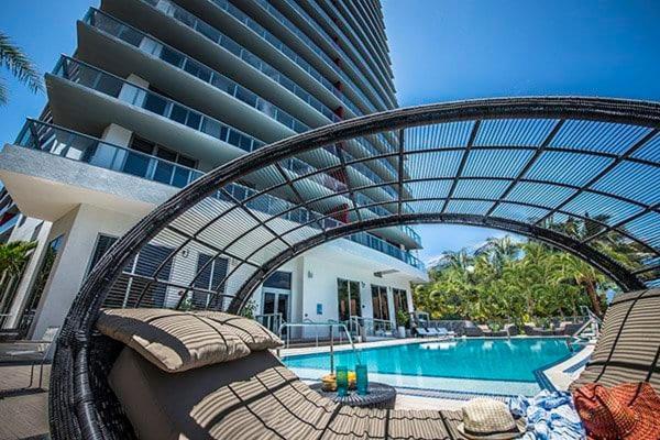 Ocean Views - Pool & Gym - Pet Friendly - Close To Apartment Hallandale Beach
