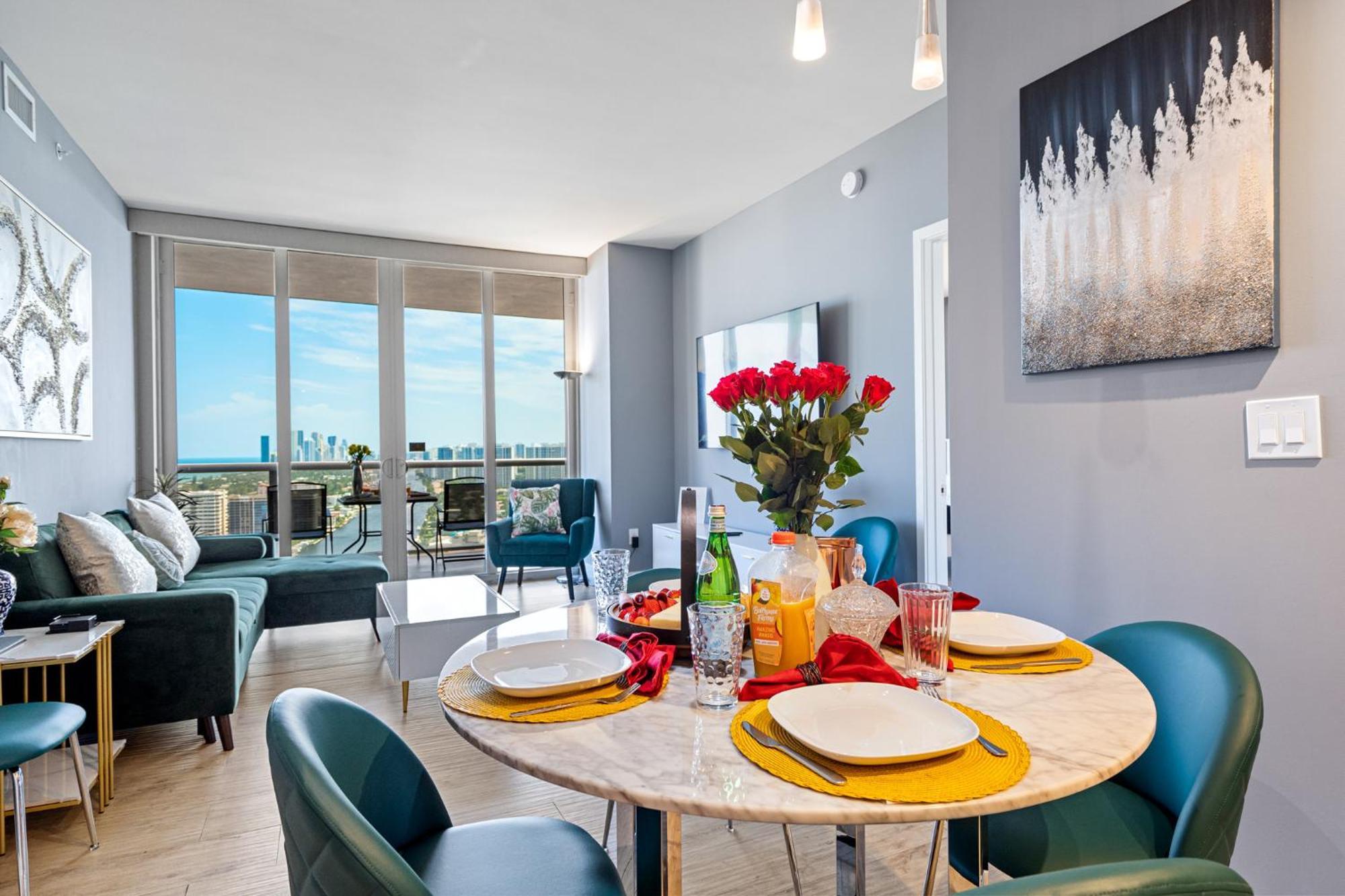 Ocean Views - Pool & Gym - Pet Friendly - Close To Hallandale Beach
