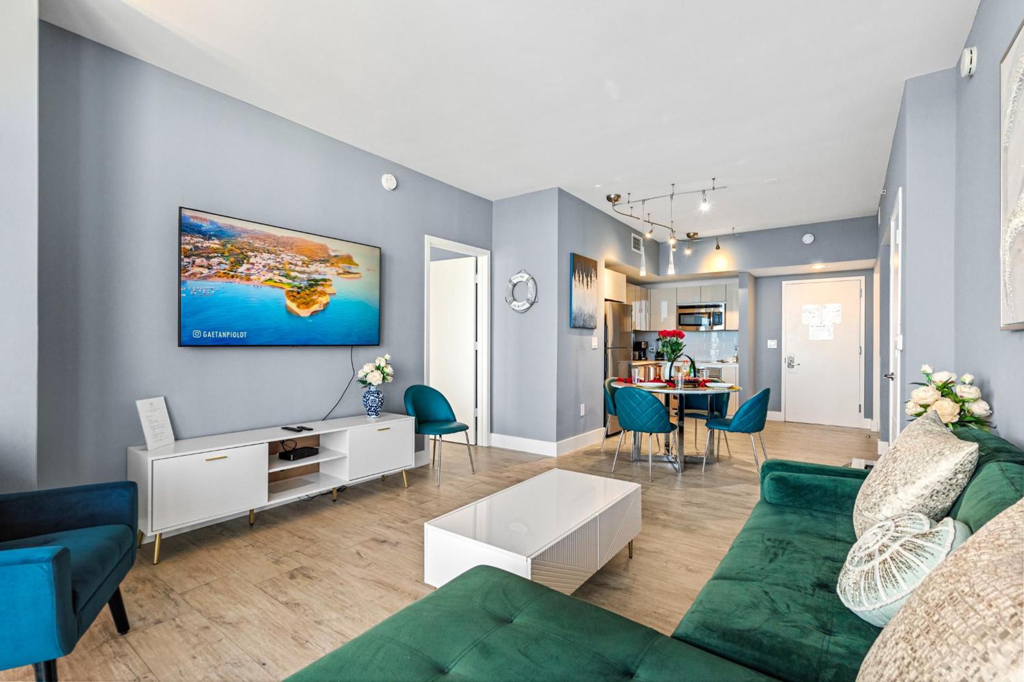 Apartment Ocean Views - Pool & Gym - Pet Friendly - Close To Hallandale Beach
