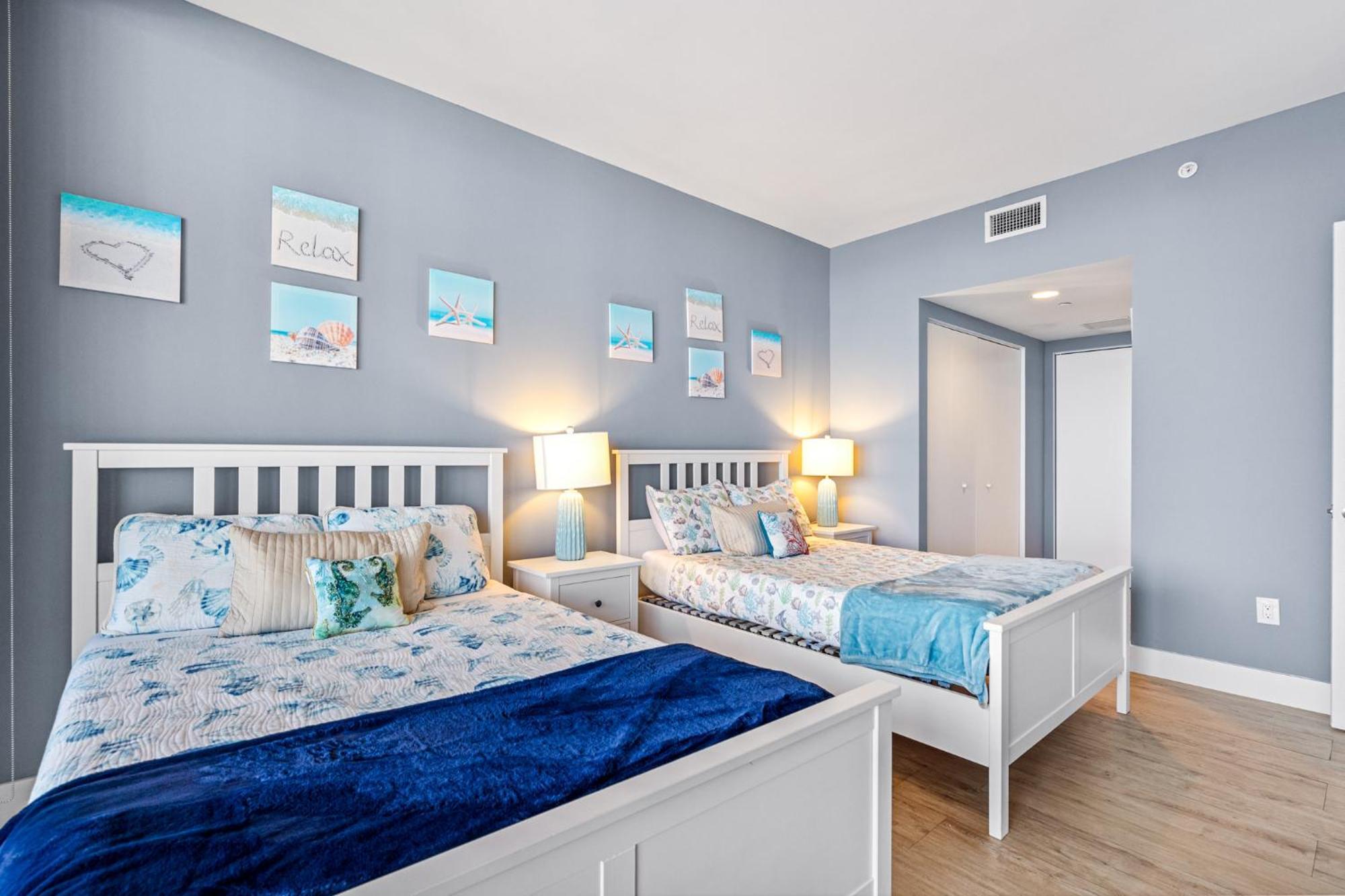 Apartment Ocean Views - Pool & Gym - Pet Friendly - Close To