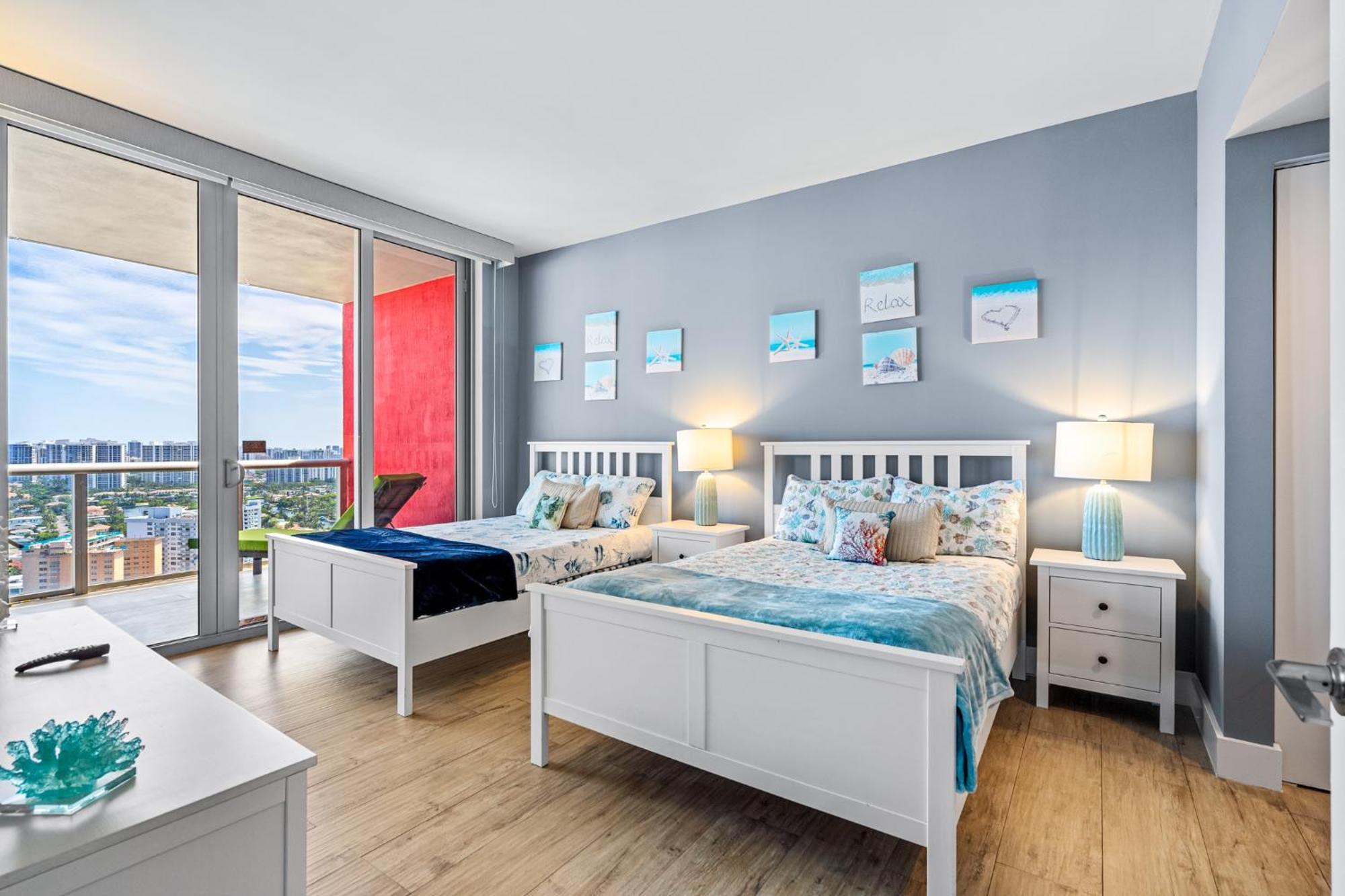 Ocean Views - Pool & Gym - Pet Friendly - Close To Apartment