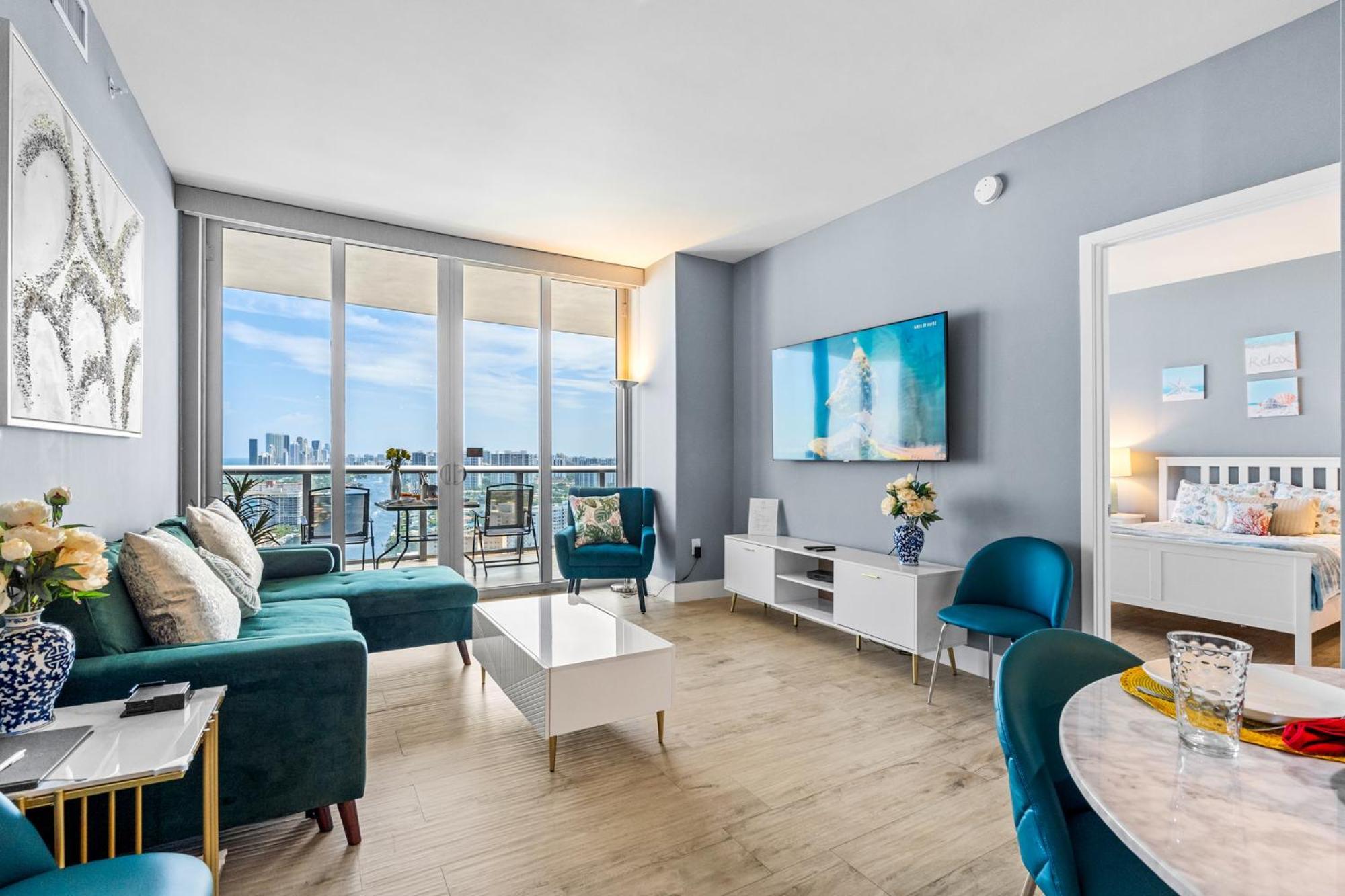 Ocean Views - Pool & Gym - Pet Friendly - Close To Hallandale Beach